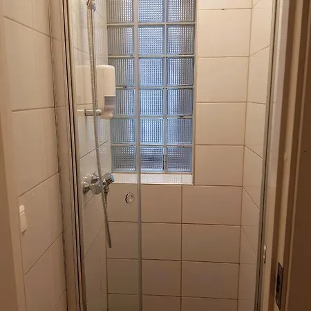 Marken Guesthouse Vandrerhjem *